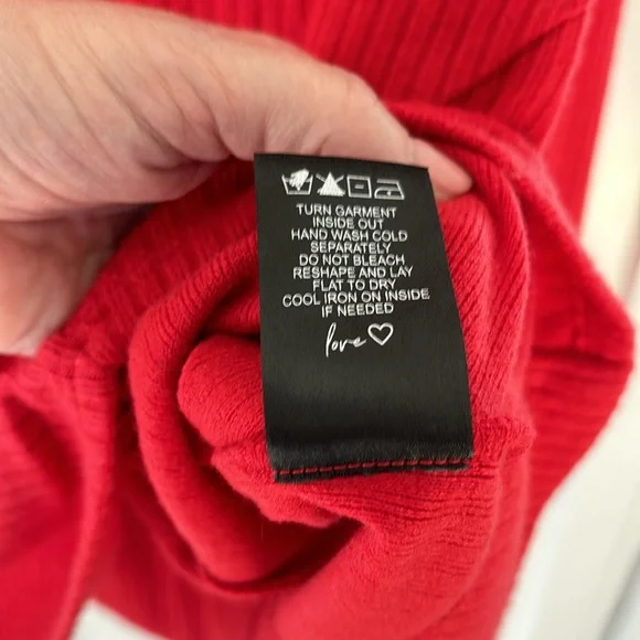 NIC + ZOE Women’s Cozy Rib Twist Top Cherry Red Size XXL - Picture 4 of 5